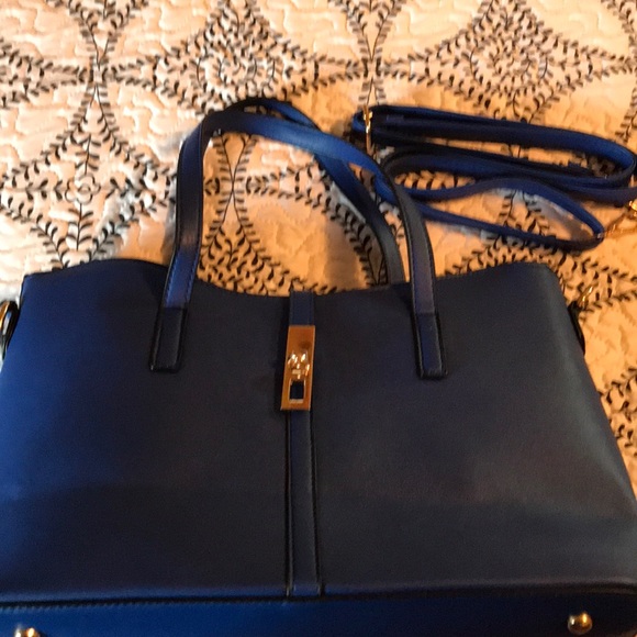 New sharp looking purse - Picture 5 of 6